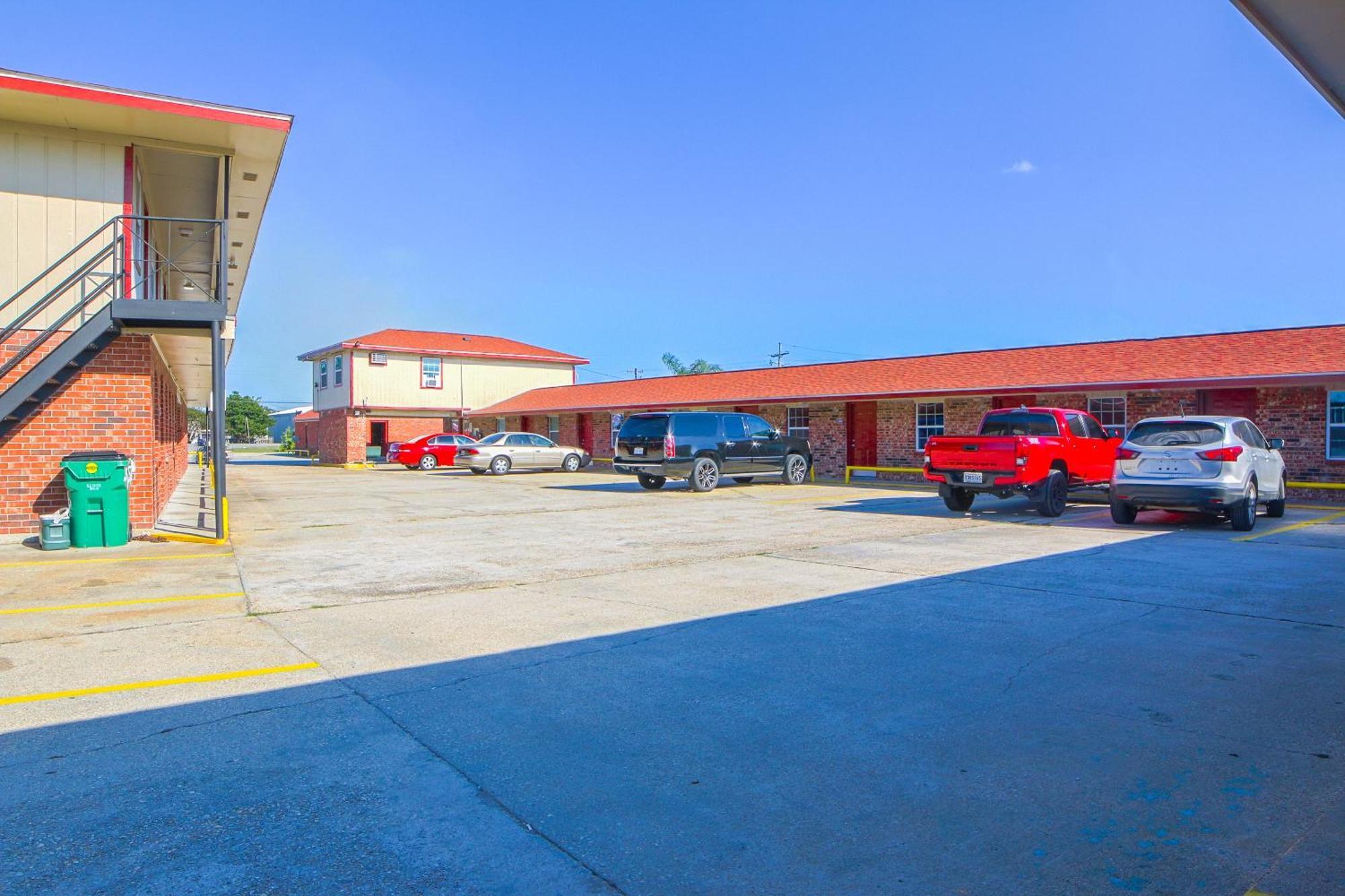 Economy Inn By Oyo Lockport Near Houma Exterior photo